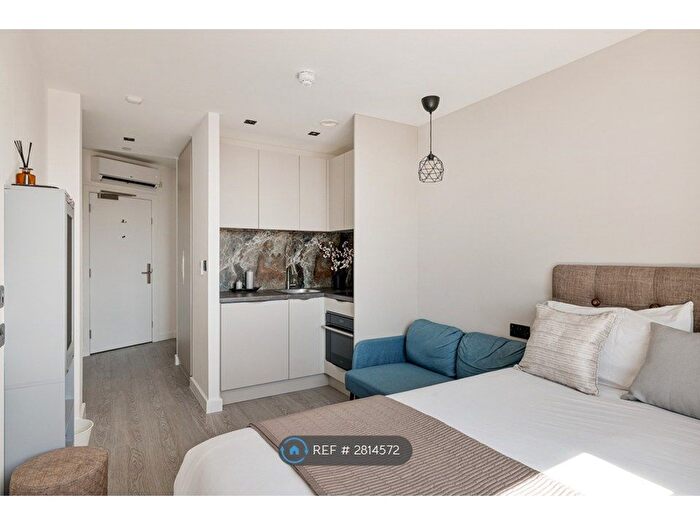 Studio To Rent In Lowlands Road, Harrow, HA1