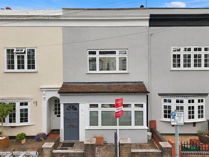3 Bedroom Terraced House For Sale In Primrose Road, South Woodford, E18