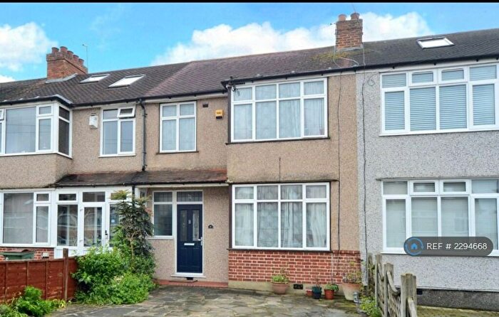 3 Bedroom Terraced House To Rent In Morley Road, Sutton, SM3