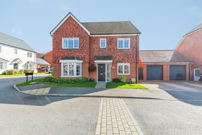 4 Bedroom Detached House For Sale In Barty Way, Thurnham, Maidstone, Kent, ME14