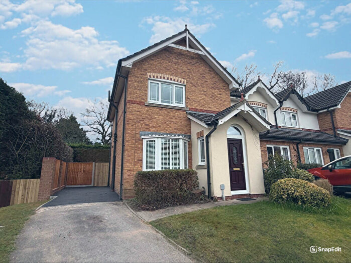 3 Bedroom End Of Terrace House For Sale In Westminster Close, Middlewich, CW10