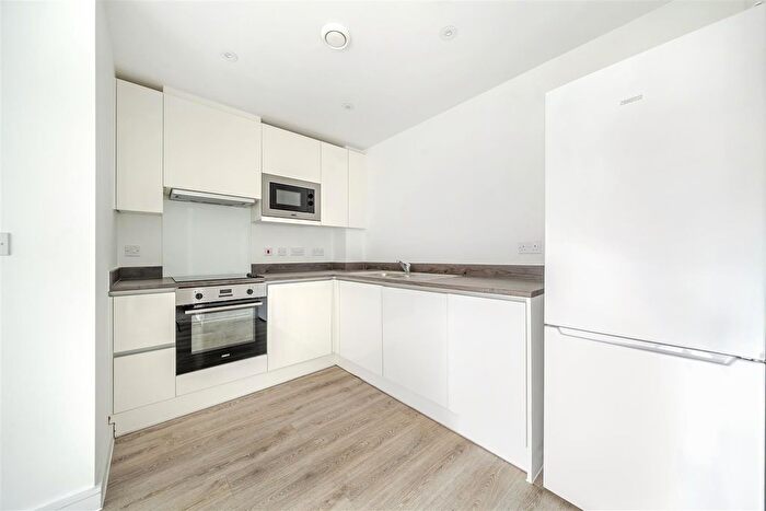 2 Bedroom Flat To Rent In Apt, Dawin House, Sylvester Close, Derby, DE1