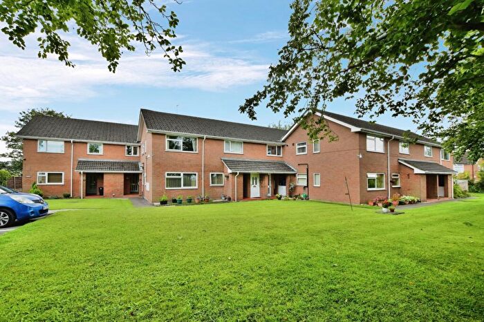 1 Bedroom Apartment To Rent In Richmond Court Lisburne Lane, Stockport, Cheshire, SK2