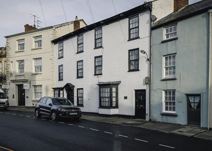 1 Bedroom Apartment For Sale In New Street, Ross-on-Wye, Herefordshire, HR9