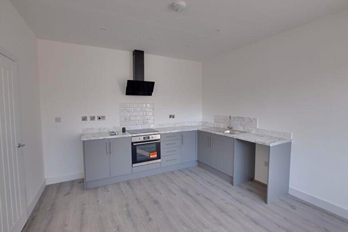 1 Bedroom Flat To Rent In Windsor Road, Trowbridge, BA14