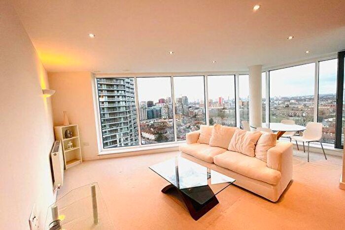 2 Bedroom Apartment To Rent In Alaska Building, Western Gateway, Royal Victoria Docks, London, E16
