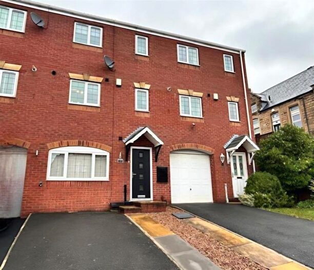 3 Bedroom Town House For Sale In West View Road, Mexborough, S64