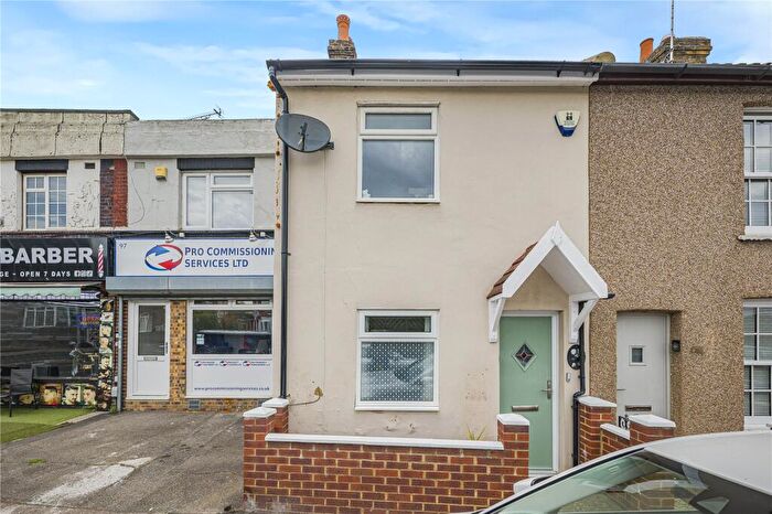 2 Bedroom End Of Terrace House For Sale In Lower Higham Road, Chalk, Kent, DA12