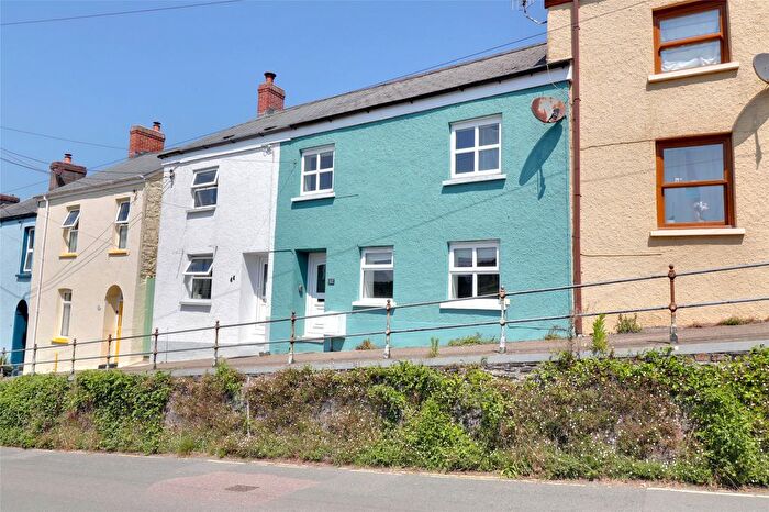 3 Bedroom Terraced House For Sale In Mill Street, Torrington, Devon, EX38