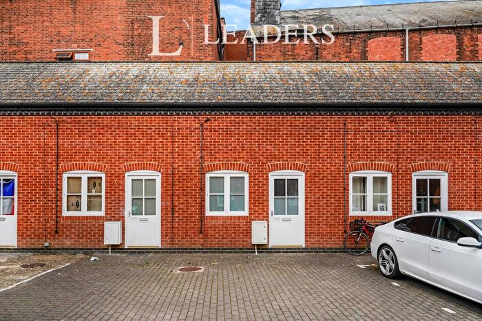 1 Bedroom Flat To Rent In Chelsea Court, Southgate Street, GL1
