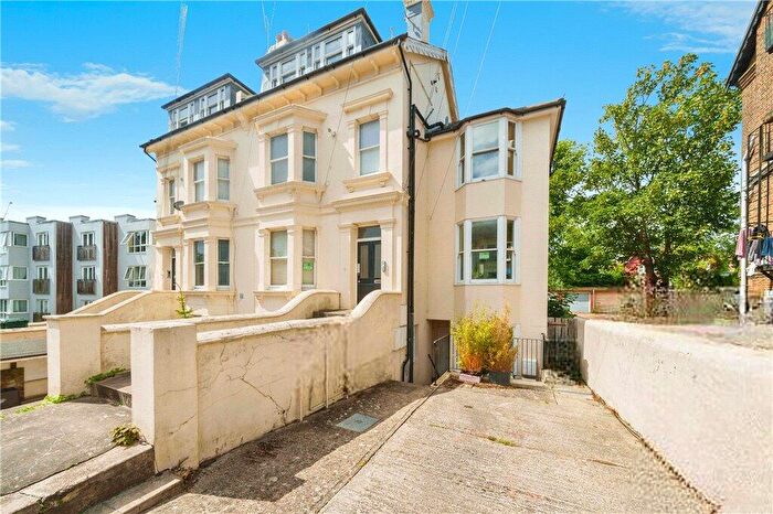 2 Bedroom Maisonette To Rent In Springfield Road, Brighton, BN1