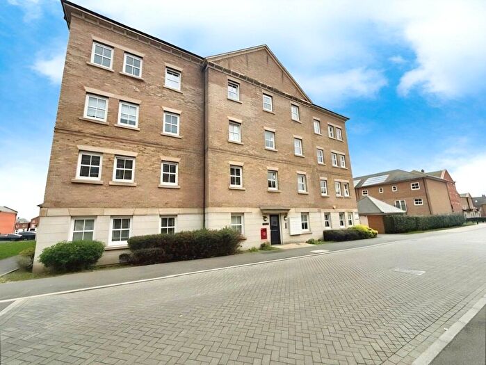 2 Bedroom Flat To Rent In Rainbow Road, Erith, DA8