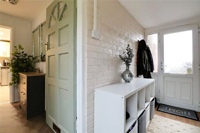 2 Bedroom Semi-Detached House For Sale In Upperthorpe Hill, Westwoodside, Doncaster, Lincolnshire, DN9