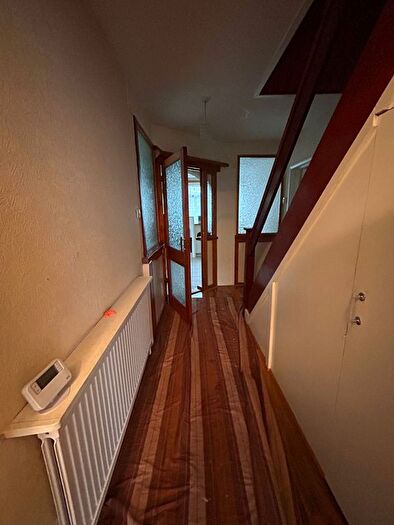 3 Bedroom Bungalow To Rent In Sweetcroft Lane, Uxbridge, UB10