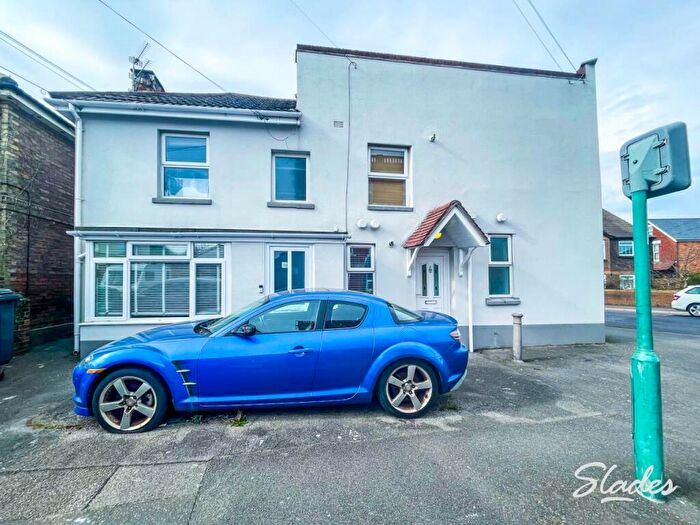 1 Bedroom Apartment To Rent In Seabourne Road, Bournemouth, Dorset, BH5