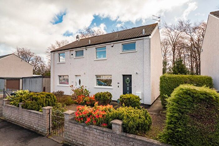 3 Bedroom Semi Detached House For Sale In Mavisbank, Loanhead, EH20