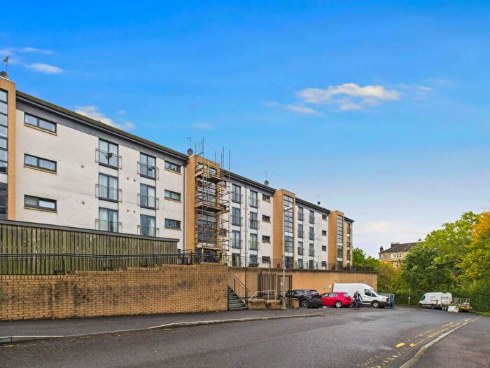 2 Bedroom Flat For Sale In White Cart Court, Shawlands, G43