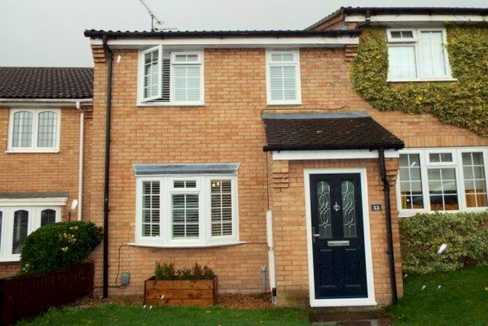 3 Bedroom Property To Rent In Gatcombe Close, Chatham, ME5