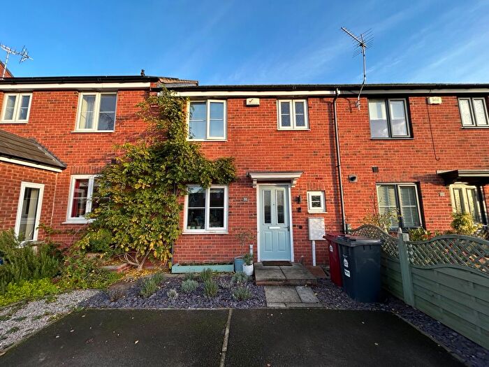 3 Bedroom Terraced House For Sale In East Street, Doe Lea, Chesterfield, S44