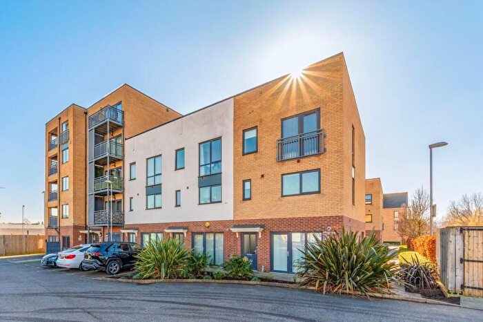 2 Bedroom Flat For Sale In Watson Place, South Norwood, SE25