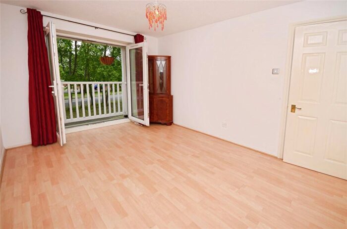 1 Bedroom Apartment For Sale In Whinchat, Aylesbury, Buckinghamshire, HP19