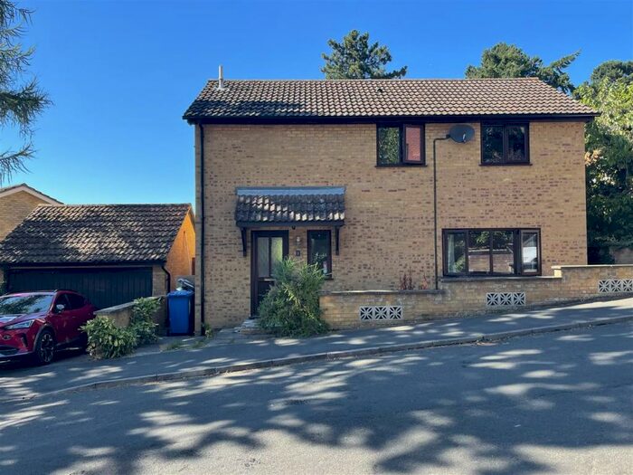 4 Bedroom Detached House To Rent In Blakeney Close, Norwich, NR4