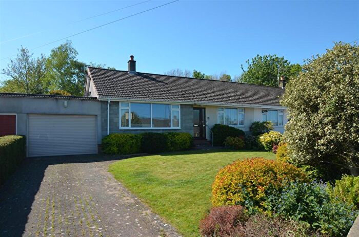 4 Bedroom Semi-Detached House For Sale In Westway, Nailsea, BS48