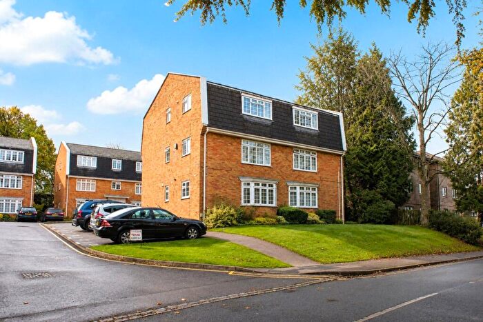 1 Bedroom Apartment To Rent In The Birches, Woking, Surrey, GU22