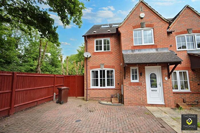 4 Bedroom End Of Terrace House To Rent In Wharfdale Way, Hardwicke, Gloucester, GL2