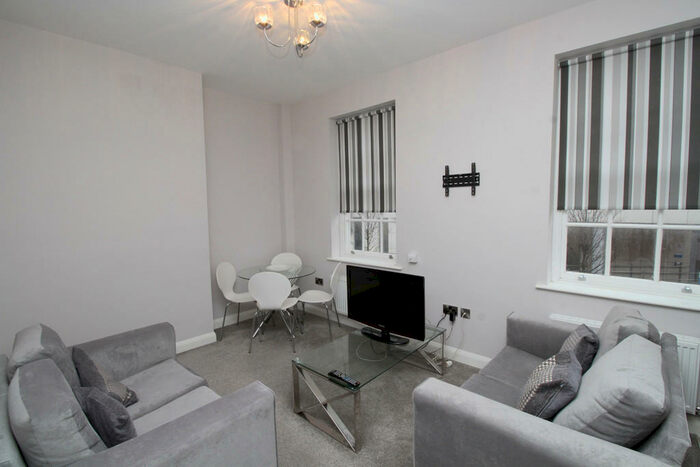 1 Bedroom Apartment To Rent In Story Street, HU1