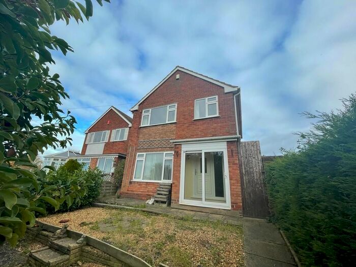3 Bedroom Detached House To Rent In Coventry Road, Kingsbury, Tamworth B78