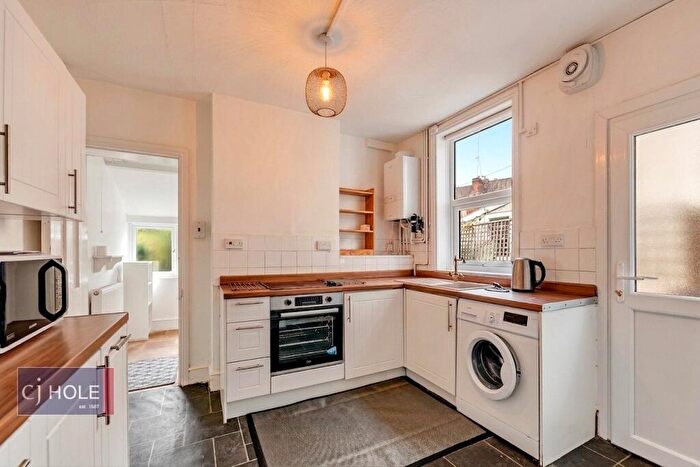 5 Bedroom Terraced House To Rent In Maple Road, Bristol, Bristol, City Of, BS7