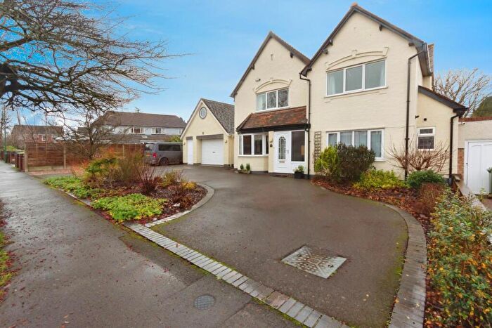 4 Bedroom Detached House For Sale In St. Gerards Road, Solihull, B91