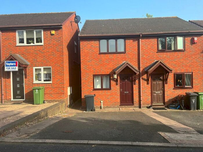 2 Bedroom Semi-Detached House To Rent In Spring Gardens, Dudley, West Midlands, DY2