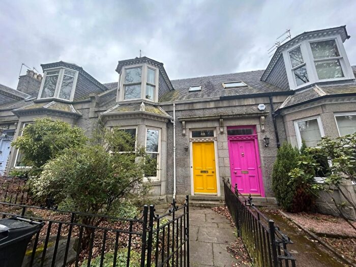 3 Bedroom Terraced House To Rent In Thomson Street, Rosemount, Aberdeen, AB25