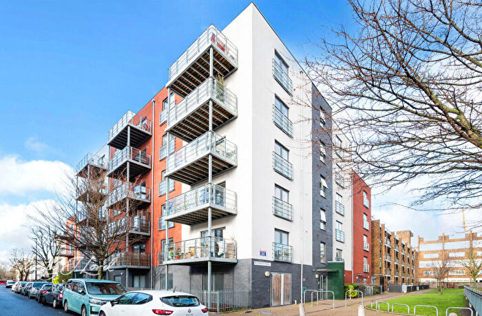 1 Bedroom Flat For Sale In Rushton Walk, London, E3