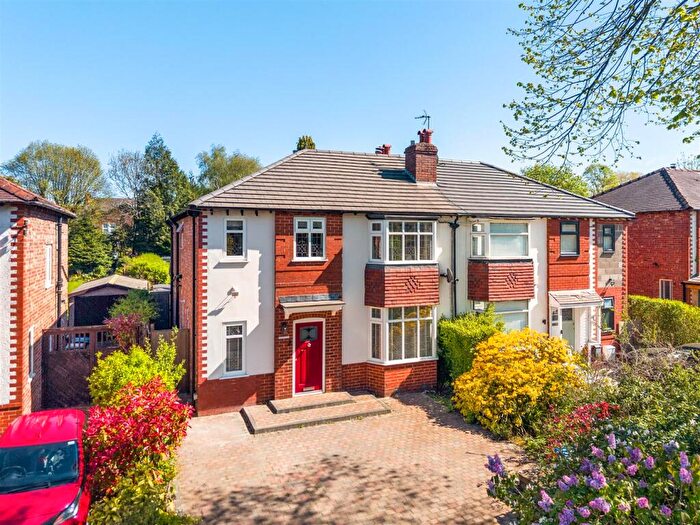 4 Bedroom Semi-Detached House For Sale In Stanley Mount, Sale, M33