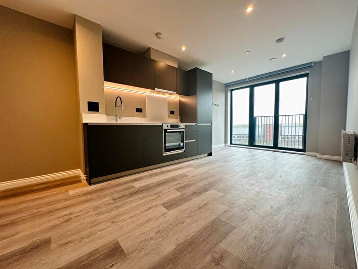 1 Bedroom Apartment To Rent In Springwell Gardens, Springwell Road, Leeds, LS12