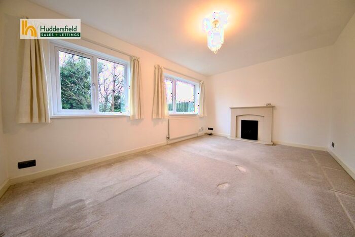 3 Bedroom Terraced House To Rent In Factory Lane, Huddersfield, HD3