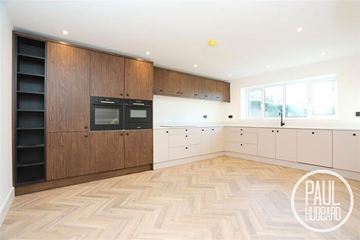 4 Bedroom Detached Bungalow For Sale In Cotmer Road, Oulton Broad, NR33