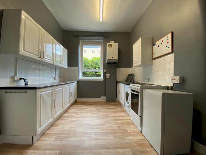 2 Bedroom Flat To Rent In Roslea Drive, Dennistoun, Glasgow, G31