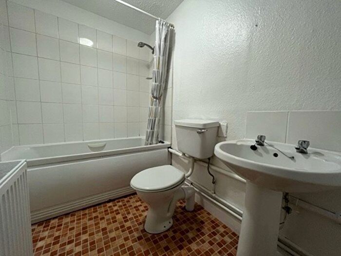 1 Bedroom Flat To Rent In Md Isla Street, Dundee, DD3