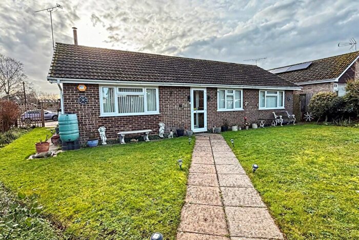 3 Bedroom Detached Bungalow For Sale In Fordingbridge, SP6