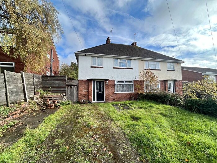 3 Bedroom Semi-Detached House For Sale In Cradley Road, Netherton, Dudley, DY2