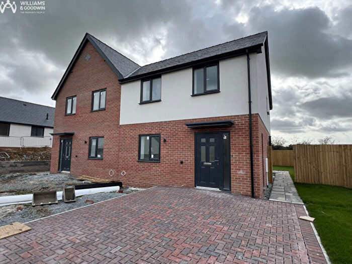 3 Bedroom Semi-Detached House For Sale In Holyhead Road, Llannerch-y-Medd, LL71