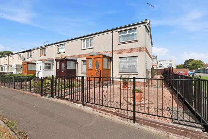 2 Bedroom End Of Terrace House For Sale In Islay Court, Grangemouth, FK3
