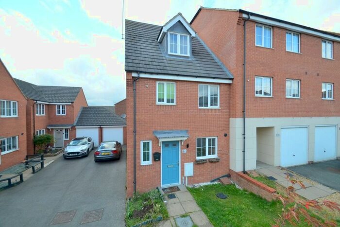 4 Bedroom Terraced House To Rent In Flycatcher Road, Corby NN18