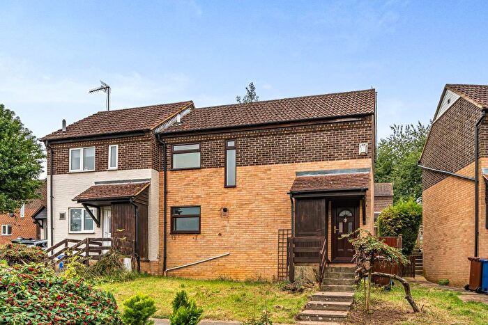 2 Bedroom Semi-Detached House To Rent In Banbury, Oxfordshire, OX16