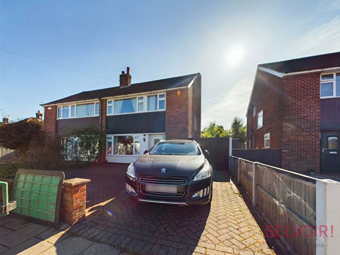 3 Bedroom Semi-Detached House To Rent In Fairholme Drive, Mansfield, NG19