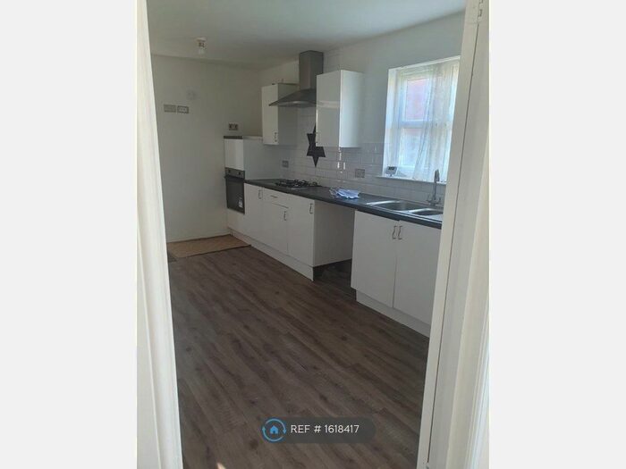 4 Bedroom Detached House To Rent In Levernbridge Road, Darnley, G53